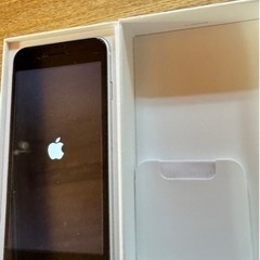 美品　iPhone SE2 第二世代　64GB 白　SIMフリー