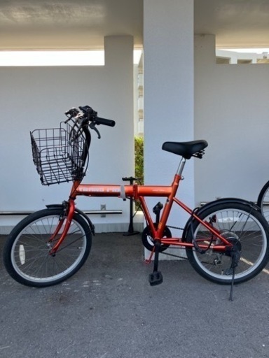 20インチ折りたたみ自転車　折りたたみカゴ　変速ギア　空気入れ付き