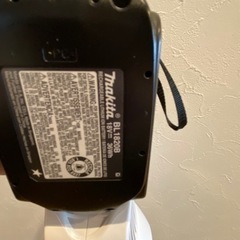 マキタ 掃除機　18V コードレス カプセル式 CL181FDZW  充電式