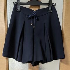 美品！パンツ式スカート　ネイビー