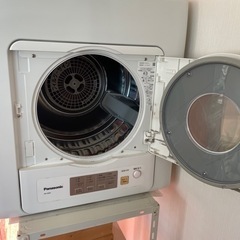 【美品】パナソニック衣類乾燥機