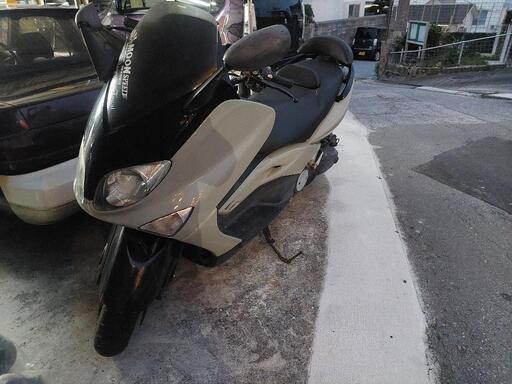 バイク TMax