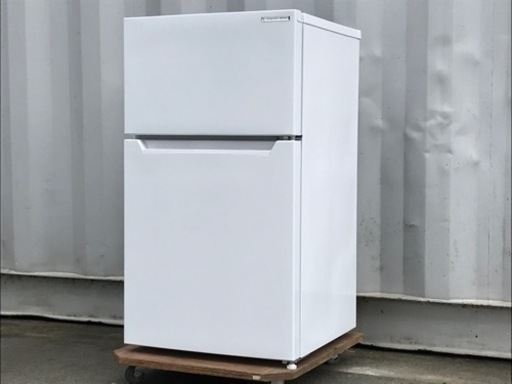E276J◇美品！ヤマダセレクト◇２ドア冷蔵庫◇87L◇2023年製◇コンパクト◇右開き◇YRZ-CO9H1