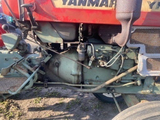 ヤンマトラクター2WD YM2210 エンジンかかります ロータリーなし