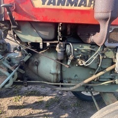 ヤンマトラクター2WD YM2210 エンジンかかります ロータリーなし