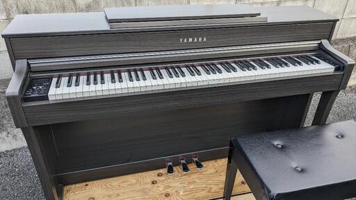 岡山〜兵庫〜大阪〜鳥取市〜京都南部まで配達無料！ YAMAHA 電子ピアノ CLP-645 17年製ほぼ新品Level人気色YAMAHAの木製鍵盤 ⑯\nジモティーーが一番安い！ジモティーが一番安い！