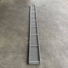 ローラーコンベア 3045 x 240 物流 運送 倉庫  