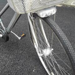 中古自転車２９９３　ブリヂストン　アルベルト　AB7TPS   ２７インチ　３段ギヤ　LEDオートライトキッキーと音がならない後輪ローラーブレーキ
錆びにくい部品：ハンドル・リム・ドロヨケ・前かご・フレーム・クランク・スポーク 中古自転車2993 ブリヂストン アルベルト AB7TPS 27インチ 3段