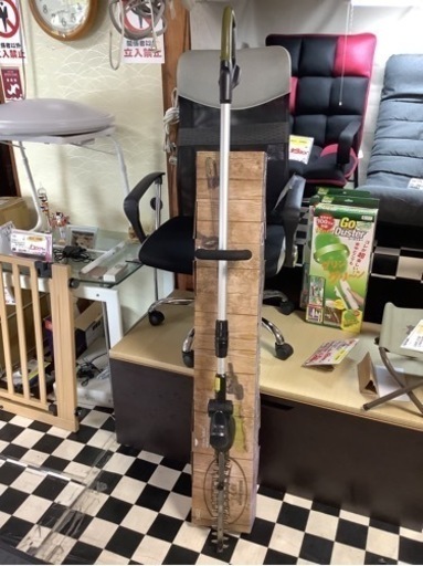 【リサイクルサービス八光】2018年製　ナフコオリジナル　14.4V充電式　伸縮ポールヘッジトリマー300mm　草刈り機