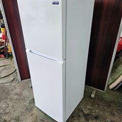YAMADA　225L　冷蔵庫　YRZ-F23G1　2019年製