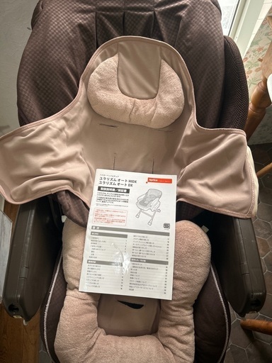 値下げ⭐︎Apica ゆらリズム　電動　ハイローチェア
