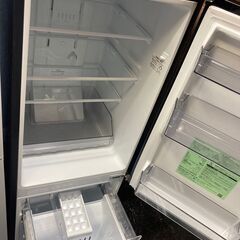 ☆中古￥18,800！TOSHIBA 153㍑2ドア冷蔵庫 家電 2022年製 GR-T15BS(K)
