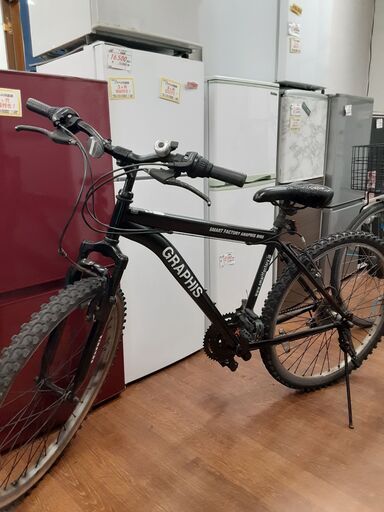 リサイクルショップどりーむ天保山店　No1111　自転車　マウンテンバイク　黒　１８(３×６)段階ギア付き