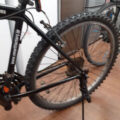 リサイクルショップどりーむ天保山店　No1111　自転車　マウンテンバイク　黒　１８(３×６)段階ギア付き