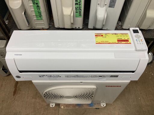 K05228　中古エアコン 東芝 2020年製 主に6畳用 冷房能力 2.2KW / 暖房能力 2.2KW