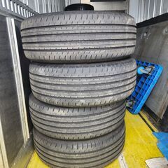 【中古美品】　225/55/19 夏タイヤ