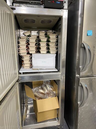 中古・業務用冷凍庫】ホシザキ電機株式会社 / HF-63XT/ 縦型 業務用 2