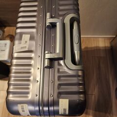 頑丈なアルミニウム合金製フレームタイプスーツケース88L