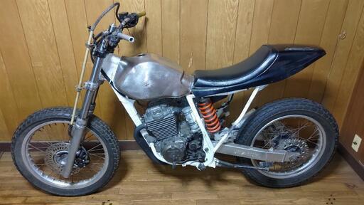 ホンダ　XLR250R　MD20　フラットトラック仕様　の作りかけ ホンダ XLR250R MD20 フラットトラック仕様 の作りかけ