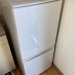 【ネット決済・配送可】冷蔵庫と洗濯機。