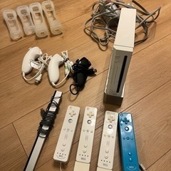 Wiiセット　桃鉄とスポーツのソフトつき