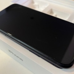 SIMフリーiPhone XR 64GB(格安SIM利用可)