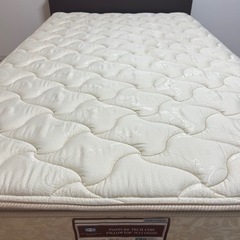 【受け取り確定】セミダブルマットレス　シーリー　ベッドフレーム付き　