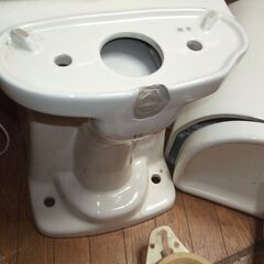 アサヒ衛陶 水洗トイレ C848　シャワートイレ付き