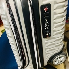 ジャガーディーラー限定販売品　スーツケース　1回使用
