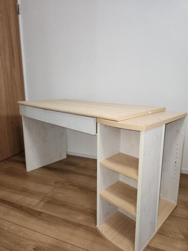 値下げしました❗勉強机 2セット 家具  机