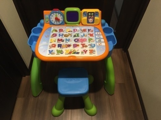 おもちゃ　知育玩具　VTech ヴィテック　子供　英語　学習　勉強　机　椅子