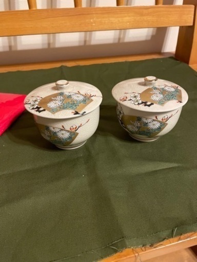 18 九谷焼　金彩　蓋付き茶碗　茶器
