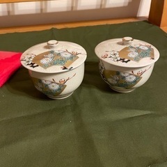 18 九谷焼　金彩　蓋付き茶碗　茶器