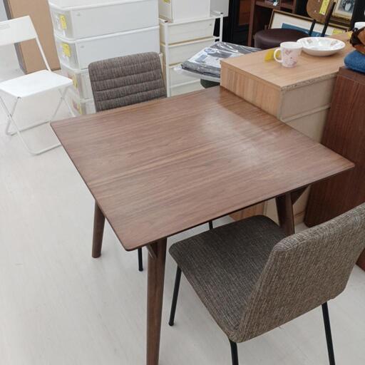 ★ジモティ割あり★ ﾀﾞｲﾆﾝｸﾞ3点ｾｯﾄBR　現状販売,ﾃｰﾌﾞﾙ:H70.5 W80 D80,ｲｽ:H80 W40 D50【joh1199】