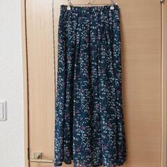 ◎ほぼ新品 a.v.v 緑スカート 夏物 