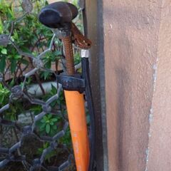 自転車の空気入れ