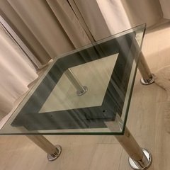 店舗改装の為！出品　正方形ガラステーブル