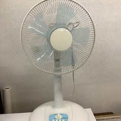 30cm リビング５枚羽根扇風機 JN-AMLF30-WH リサ...