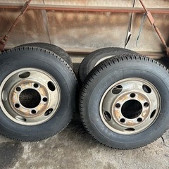 2トン　スタッドレスタイヤ6本