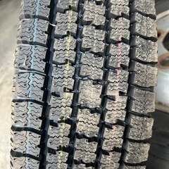 2トン　スタッドレスタイヤ6本