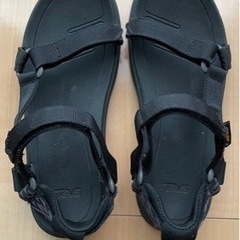 Teva サンダル