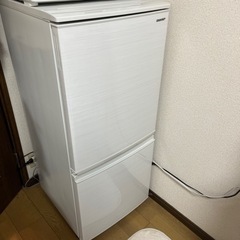 【SHARP製】冷蔵庫137L　2020年購入