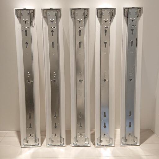 UVL-8742 UNITY/ユニティ LEDベースライト 直付 V2 逆富士 G13直管LED  