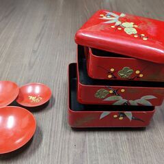 三段重とお屠蘇盃（お重は新品）