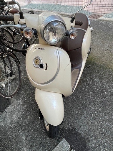 原付バイク　HONDA Giorno ベージュ
