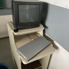 ブラウン菅テレビ11台