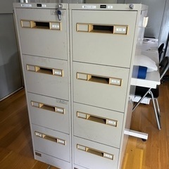 オフィス用キャビネット１個10,000円