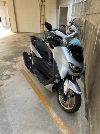 スズキ nmax125 YAMAHA