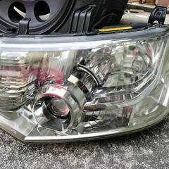 デリカd5純正ヘッドライト