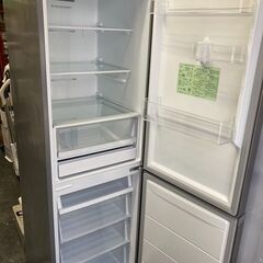 ☆中古￥31,800！HITACHI　274㍑2ドア冷蔵庫　家電　2022年製　RL-BF274RA型　幅55㎝ｘ奥行63㎝ｘ高さ181㎝　【BD052】